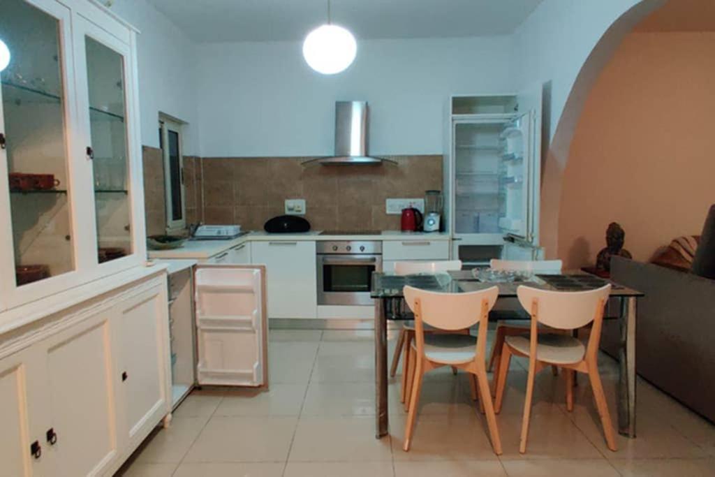 Confortable And Quiet Apartment In St. Julian Saint Julian's Eksteriør bilde